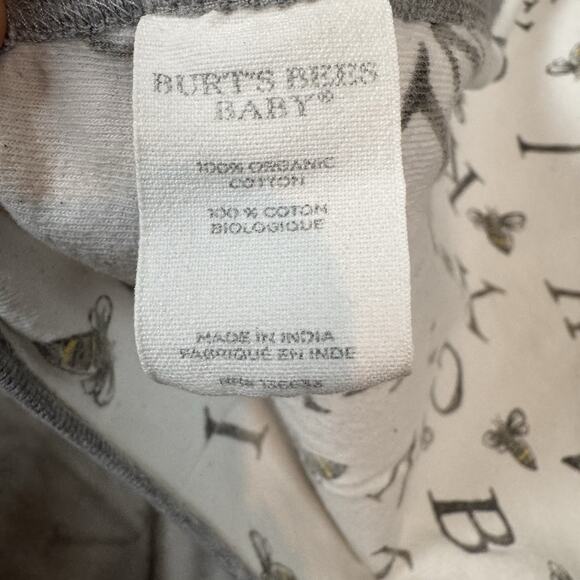 Pottery Barn Kids And Burt’s Bees Baby Hooded Towel Bundle - Picture 8 of 10
